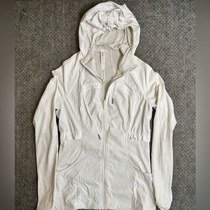 Reversible WHITE AND STRIPED Lululemon Workout Zip up WITH TAG SIZE 10.